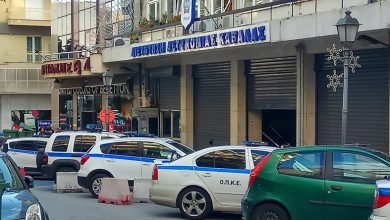 Κουκουλοφόρος-αναστάτωσε-την-περιοχή-Καλαμίτσας-–-Κηπούπολης