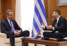 Συνάντηση-Μητσοτάκη-με-Ανδρουλάκη:-Σήμερα-η-σημαία-μας-και-η-καρδιά-μας-βρίσκονται-στην-Κύπρο»-–-Δεν-πρέπει-να-υπάρχει-κανένα-σενάριο-εμπλοκής-στον-πόλεμο